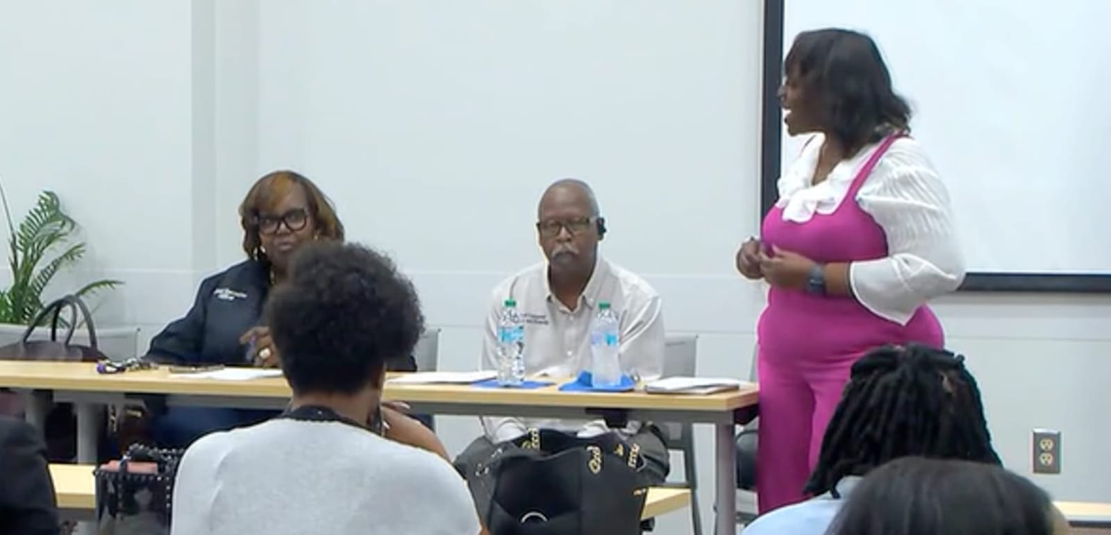 Senator Regina Barrow Calls on Residents to Attend Crucial Community Meetings Ahead of 2026 Legislative Session post image